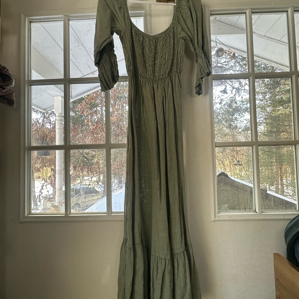 THE DEIA DRESS // SAGE // BEACHWOOD the label - Picture 3 of 5